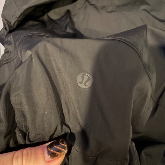 Lululemon Lightweight Hem-Cinch Bomber Jacket in Black Size Small - Picture 4 of 8